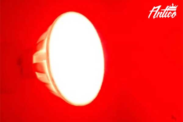 تاثیر دمای رنگ لامپ‌ هالوژن در محیط